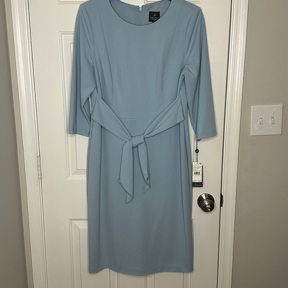 NWT Adrianna Papell Women’s Sheath Dress with bow Size 16 Light Blue - Picture 1 of 4